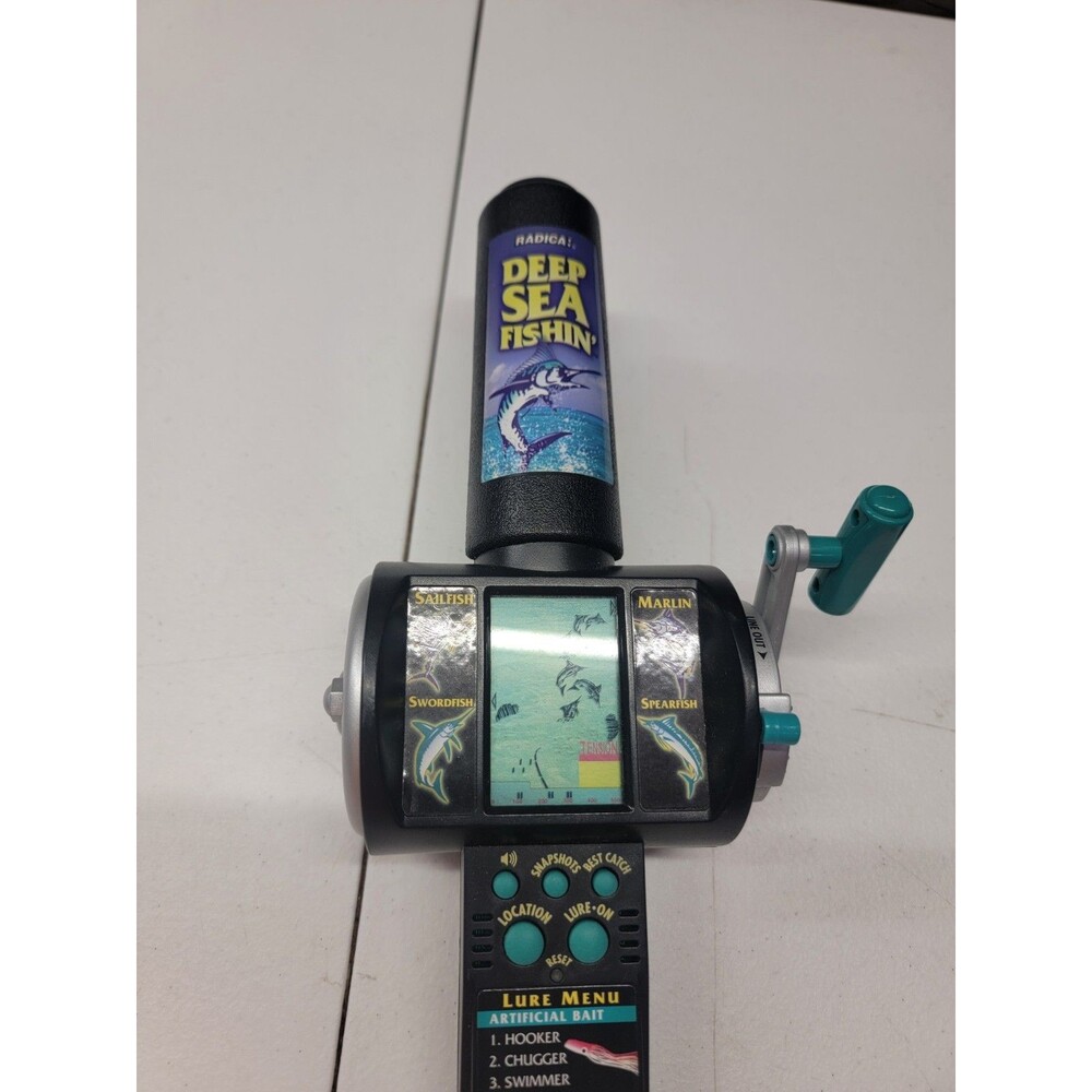 Vintage 1997 Radica DEEP SEA FISHIN' Electronic Handheld FISHING GAME *Tested*